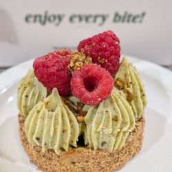 Emish Market - Pistachio raspberry tart (gluten-free)