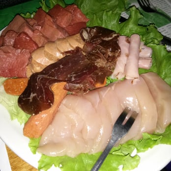 Restaurant meule et caquelon - Mix of meat of the Raclette - Fondue Near Me - Gatineau, Quebec Restaurant meule et caquelon - Mix of meat of the Raclette - Fondue Near Me - Gatineau, Quebec