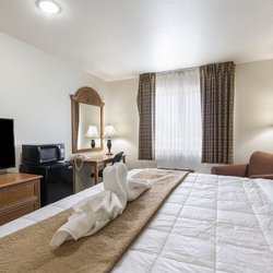 Econo Lodge Livingston Gateway To Yellowstone - Newly renovated. Non smoking king room