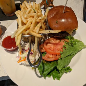 Engine Co No 28 - The pimento burger nice looking and tasty - American Near Me - Los Angeles, California Engine Co No 28 - The pimento burger nice looking and tasty - American Near Me - Los Angeles, California