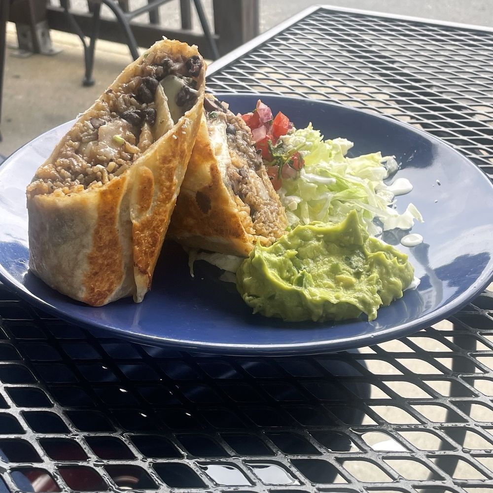 Green Chilitos - Burrito - Mexican Near Me - Fairfield, Connecticut Green Chilitos - Burrito - Mexican Near Me - Fairfield, Connecticut
