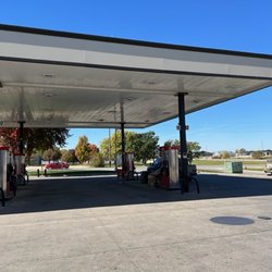 Casey's - Gas pumps