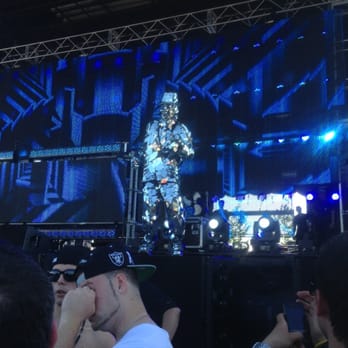 Electric Daisy Carnival - Mirror man - Festivals Near Me - East Rutherford, New Jersey