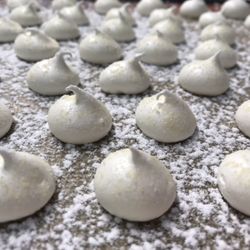 La Crémaillère - Quelque meringue pour le dessert
