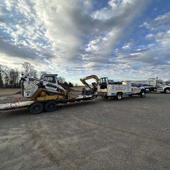 Dig-It Excavating - Loading up equipment for a new week of excavating projects! - Septic Services Near Me - Cassopolis, Michigan Dig-It Excavating - Loading up equipment for a new week of excavating projects! - Septic Services Near Me - Cassopolis, Michigan
