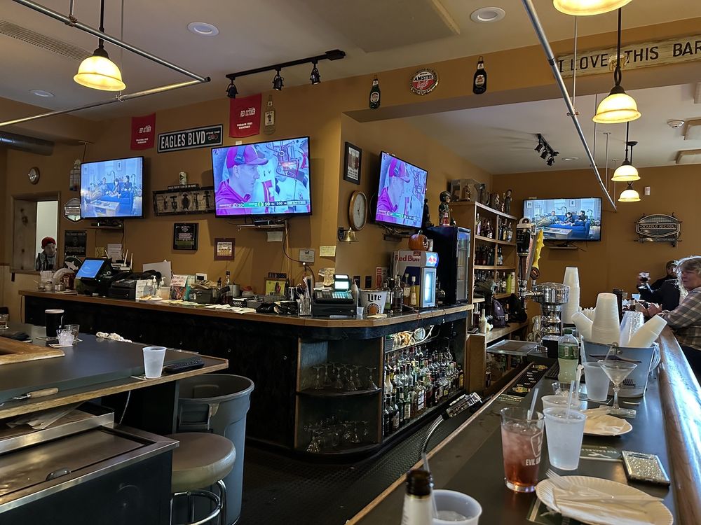 Tom Fischer’s Tavern