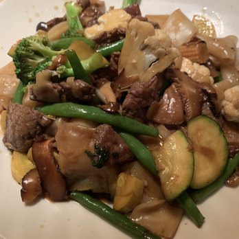 Big Bowl - Stir fry bar - beef - Chinese Near Me - Edina, Minnesota Big Bowl - Stir fry bar - beef - Chinese Near Me - Edina, Minnesota