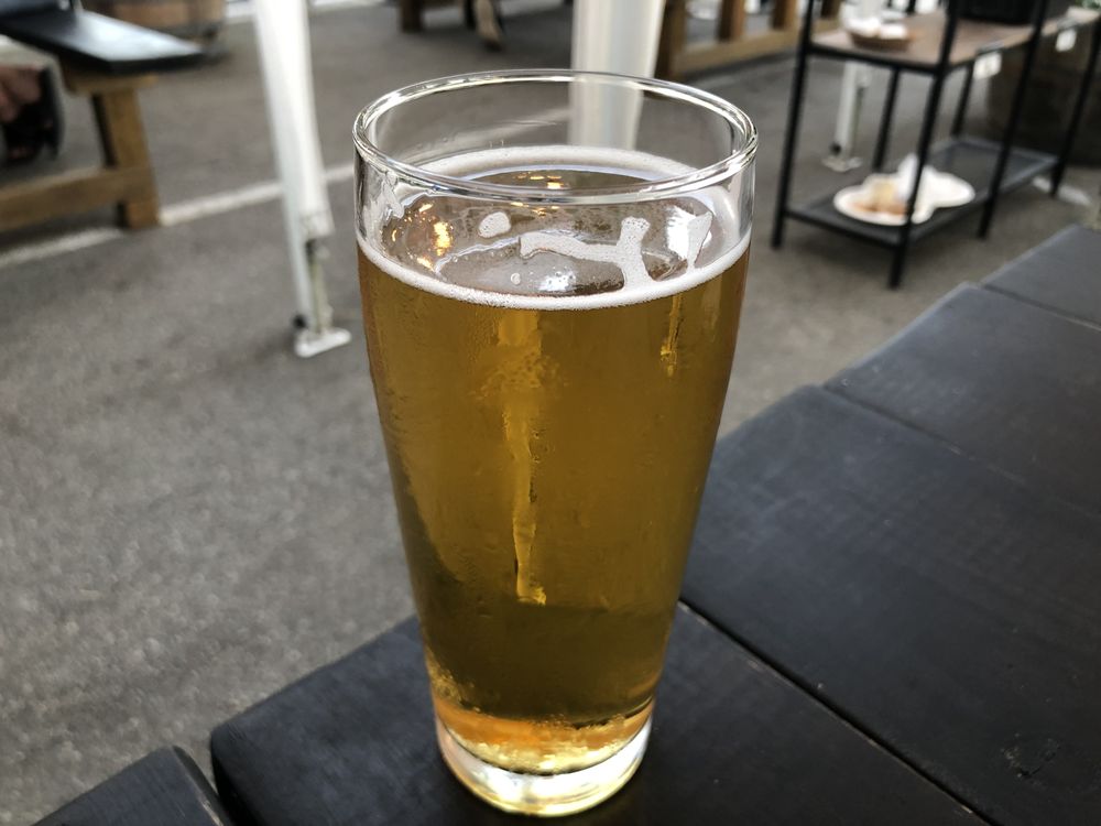 pub image