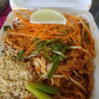 Kunnai Thai Restaurant - Pad Thai - Thai Near Me - Los Angeles, California Kunnai Thai Restaurant - Pad Thai - Thai Near Me - Los Angeles, California