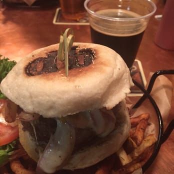 Diablo Burger - Burgers Near Me - Flagstaff, Arizona