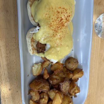 Cracked & Battered - Marina - Waffle Benedict - Breakfast & Brunch Near Me - San Francisco, California Cracked & Battered - Marina - Waffle Benedict - Breakfast & Brunch Near Me - San Francisco, California