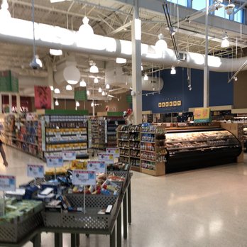 Publix - the inside of a grocery store - Grocery Near Me - Seminole, Florida