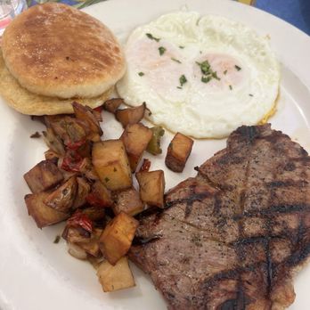 Verano Cafe - New York Steak & Egg - Breakfast & Brunch Near Me - Sonoma, California