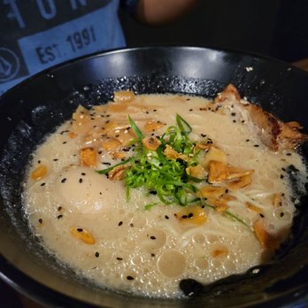 Noods Ramen Bar - Feb 2022 special : creamy garlic shoyu - Ramen Near Me - Honolulu, Hawaii Noods Ramen Bar - Feb 2022 special : creamy garlic shoyu - Ramen Near Me - Honolulu, Hawaii