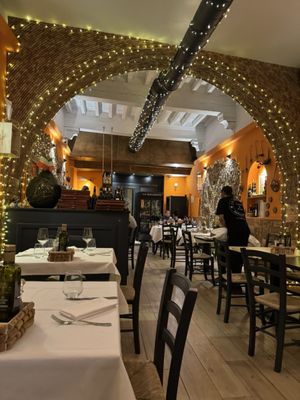 La Buchetta Food & Wine Restaurant by null