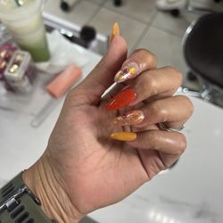 Lee's Nail & Spa - It's fall yall