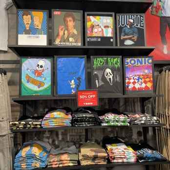 Rue21 - Inside - Men's Clothing Near Me - Folsom, California Rue21 - Inside - Men's Clothing Near Me - Folsom, California