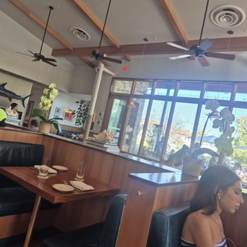 Clark's Oyster Bar - The restaurant - Desserts Near Me - Malibu, California