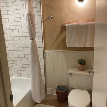 Laguna Beach House - Beautiful bathroom pt. 2 - Hotels Near Me - Laguna Beach, California