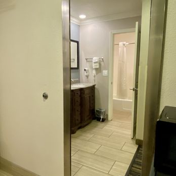Days Inn by Wyndham Eureka CA - 02.18.22 mirror reflection of the bathroom area - Hotels Near Me - Eureka, California