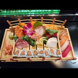 Sashimi Nigiri combo