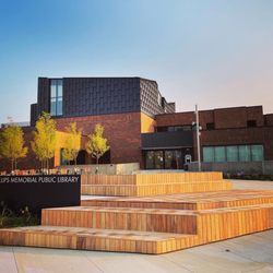 L E Phillips Memorial Public Library