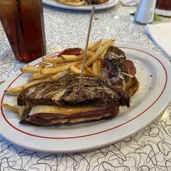 Sunliner Diner - The Rueben - Diners Near Me - Pigeon Forge, Tennessee Sunliner Diner - The Rueben - Diners Near Me - Pigeon Forge, Tennessee