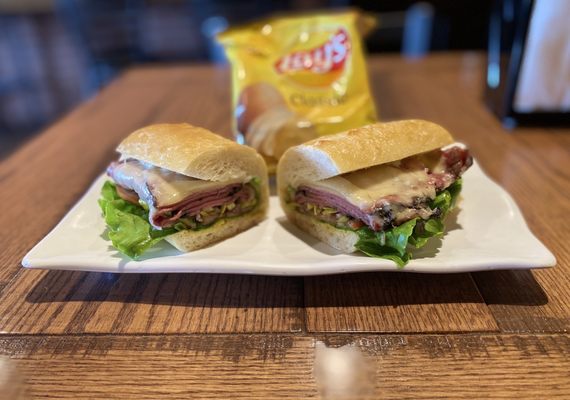 Guy's for Lunch by null