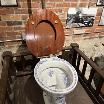 Bill Speidel's Underground Tour - Historical Tours Near Me - Seattle, Washington