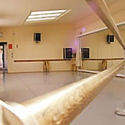 On Stage Training Center