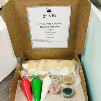 The Hive Cake Studio - Desserts Near Me - Amherst, Ohio