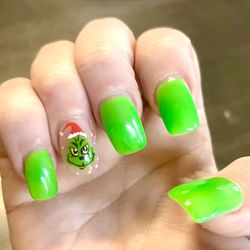Top Line Nails and Spa of Sumner - Grinch for Christmas party