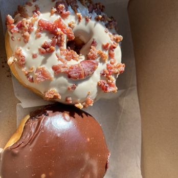 GROUNDS DONUT HOUSE - Updated October 2025 - 211 Photos & 64 Reviews