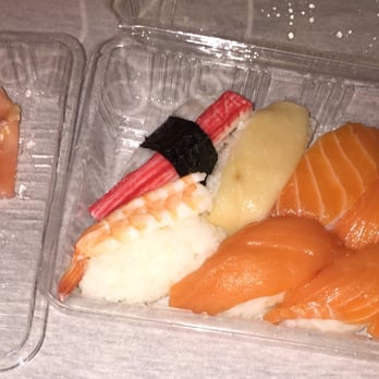 Mango - Mittlere Sushi-Box, allerdings etwas locker gefüllt - Asian Fusion Near Me - Vienna, 9 Mango - Mittlere Sushi-Box, allerdings etwas locker gefüllt - Asian Fusion Near Me - Vienna, 9