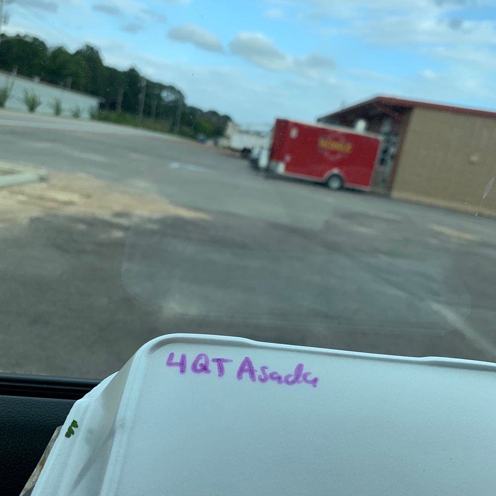 The food box and truck The food box and truck