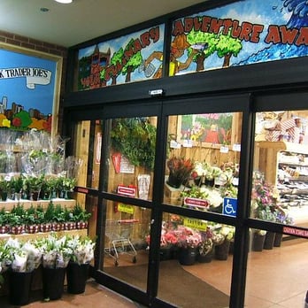 Trader Joe's - Grocery Near Me - Chicago, Illinois