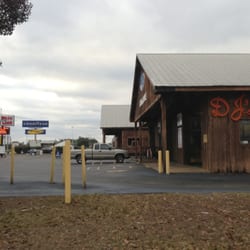 Dj's II Car Wash - Exterior