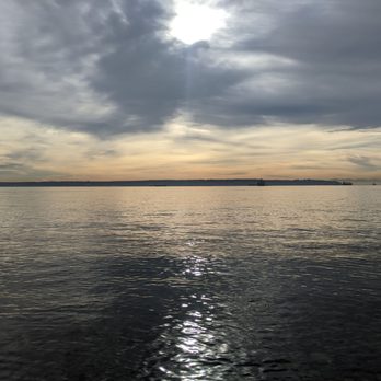 Ambleside Park - Beaches Near Me - West Vancouver, British Columbia Ambleside Park - Beaches Near Me - West Vancouver, British Columbia