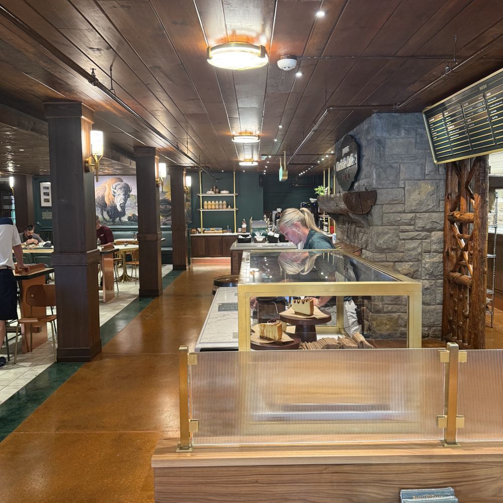 John G. Carlisle Cafe - More of the Space - Cafes Near Me - Frankfort, Kentucky