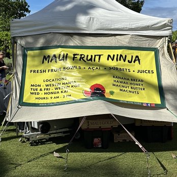 Maui Fruit Ninja - Sign on outside of tent - Acai Bowls Near Me - Lahaina, Hawaii