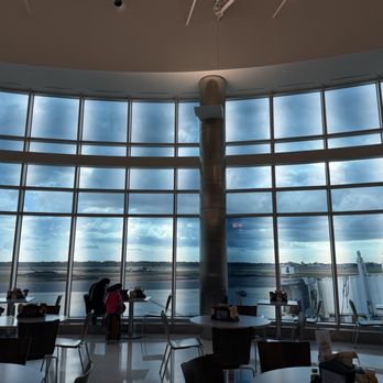 Lafayette Regional Airport - Best airport ever! - Airports Near Me - Lafayette, Louisiana Lafayette Regional Airport - Best airport ever! - Airports Near Me - Lafayette, Louisiana