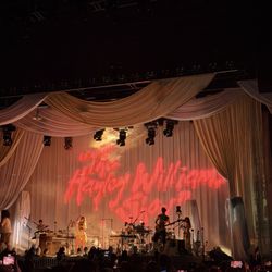 North Island Credit Union Amphitheatre - Hayley Williams