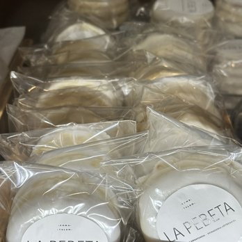 La Pebeta - Dulce de leche desserts - Bakeries Near Me - Tulum, ROO