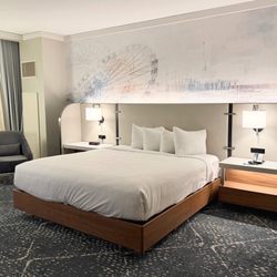 Harrah's Resort Atlantic City - A Caesars Rewards Destination - Waterfront 1 King Bedroom, High Floor