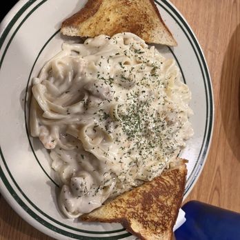 Tom & Suzie's Diner - Chicken Alfredo - Breakfast & Brunch Near Me - Holbrook, Arizona Tom & Suzie's Diner - Chicken Alfredo - Breakfast & Brunch Near Me - Holbrook, Arizona