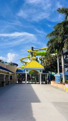 Rapids Waterpark by null