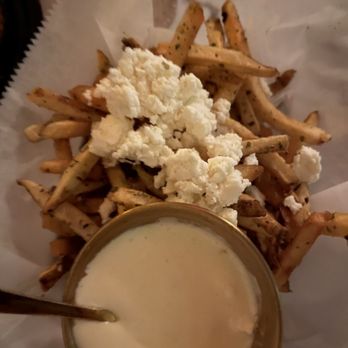 Reyna New York - Greek Fries - Mediterranean Near Me - New York, New York Reyna New York - Greek Fries - Mediterranean Near Me - New York, New York