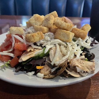 Tony's Firehouse Grill and Pizza - House salad - Pizza Near Me - Bakersfield, California Tony's Firehouse Grill and Pizza - House salad - Pizza Near Me - Bakersfield, California