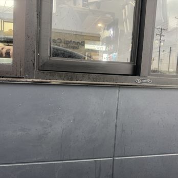 Taco Bell - Dirty drive thru area. - Fast Food Near Me - Sherrills Ford, North Carolina Taco Bell - Dirty drive thru area. - Fast Food Near Me - Sherrills Ford, North Carolina