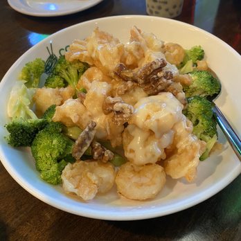 Corner 17 - Chinese Near Me - Saint Louis, Missouri